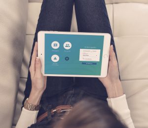 OECKO, écrans interactifs et espace client